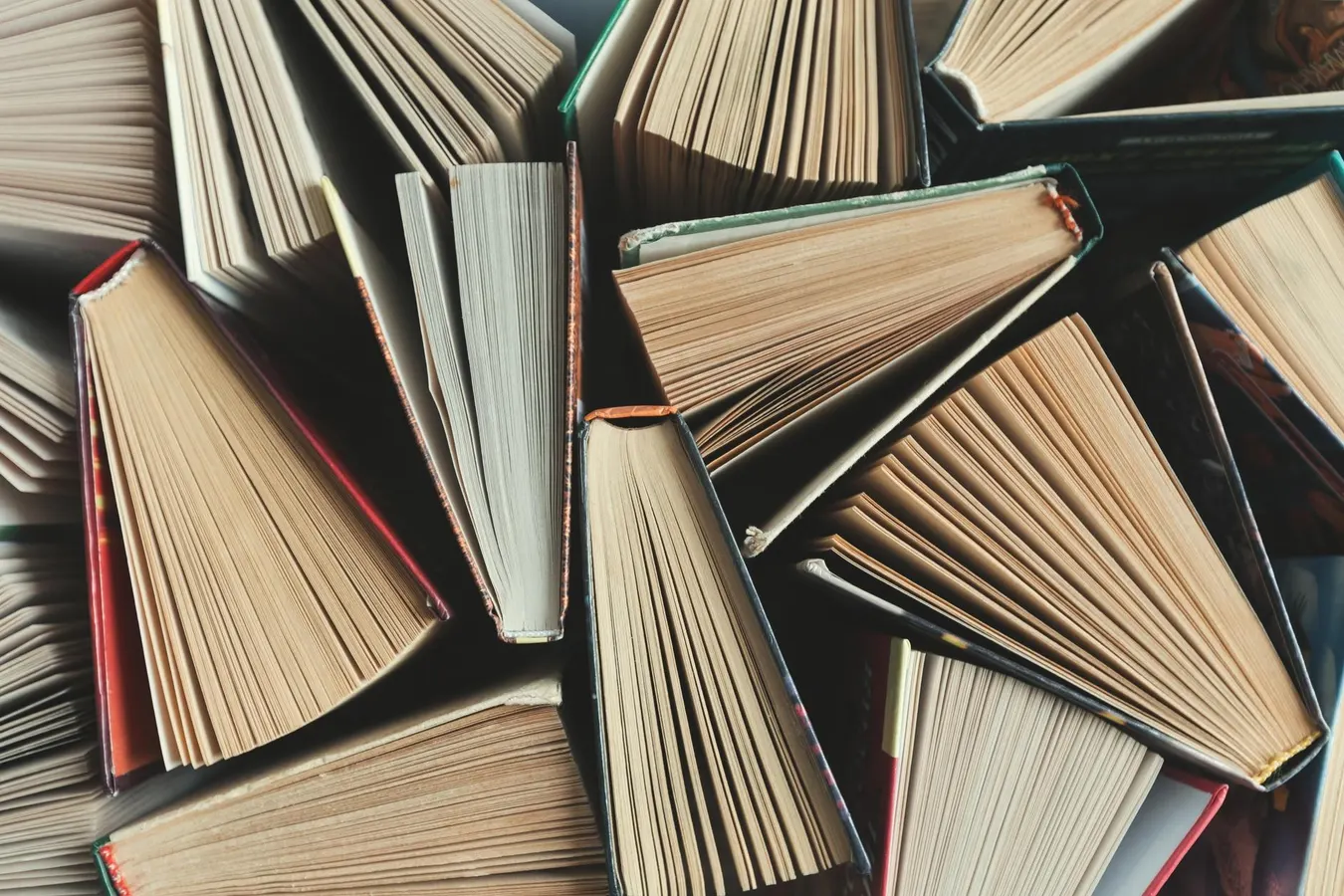 British Novels and Gambling: Literature’s Fascination